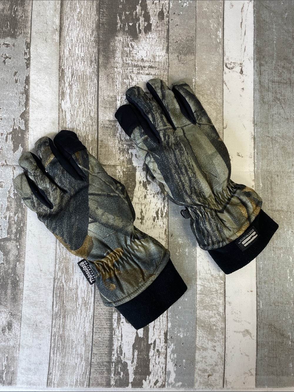 3M Thinsulate Camo Men's Insulated Gloves with Black Cuffs